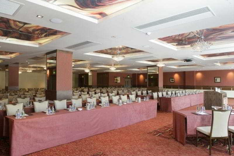 Maldron Hotel Tallaght Exterior photo